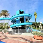 Benalbeach 207- Primera Linea De Playa - Piscina Abierta Todo El Ano Lejlighed Benalmádena
